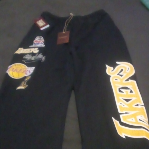 Mitchell and Ness Large LA Lakers City Champs Hardwood Classics Jogging Pants - Picture 7 of 7